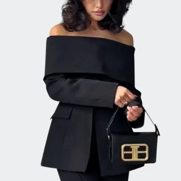 (NWT) Sierra Darien Cut Out Shoulder Jacket - White - Picture 7 of 8